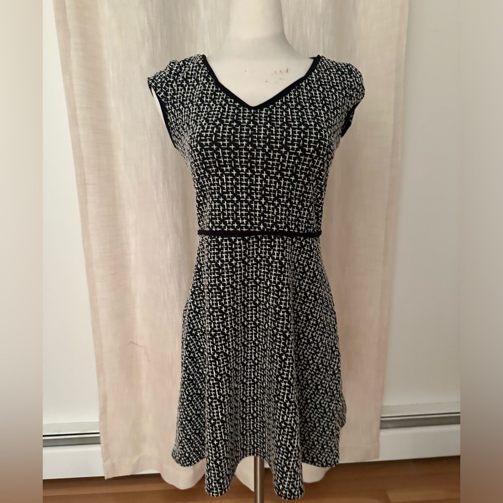 Max Studio Black & White Dress 👗🤍🌟